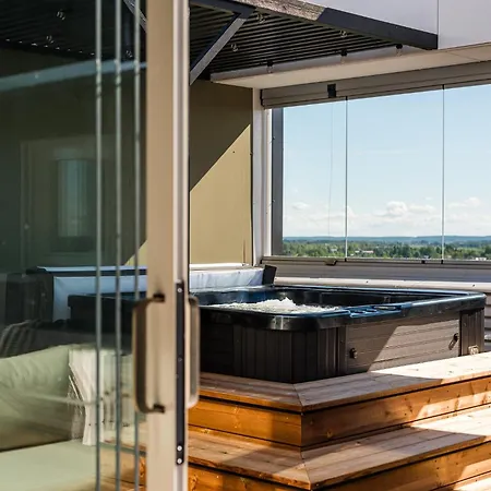 Huoneisto Prime Penthouse - Jacuzzi And Sauna Pori