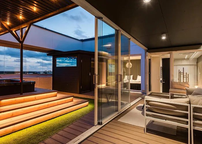 Prime Penthouse - Jacuzzi And Sauna Пори